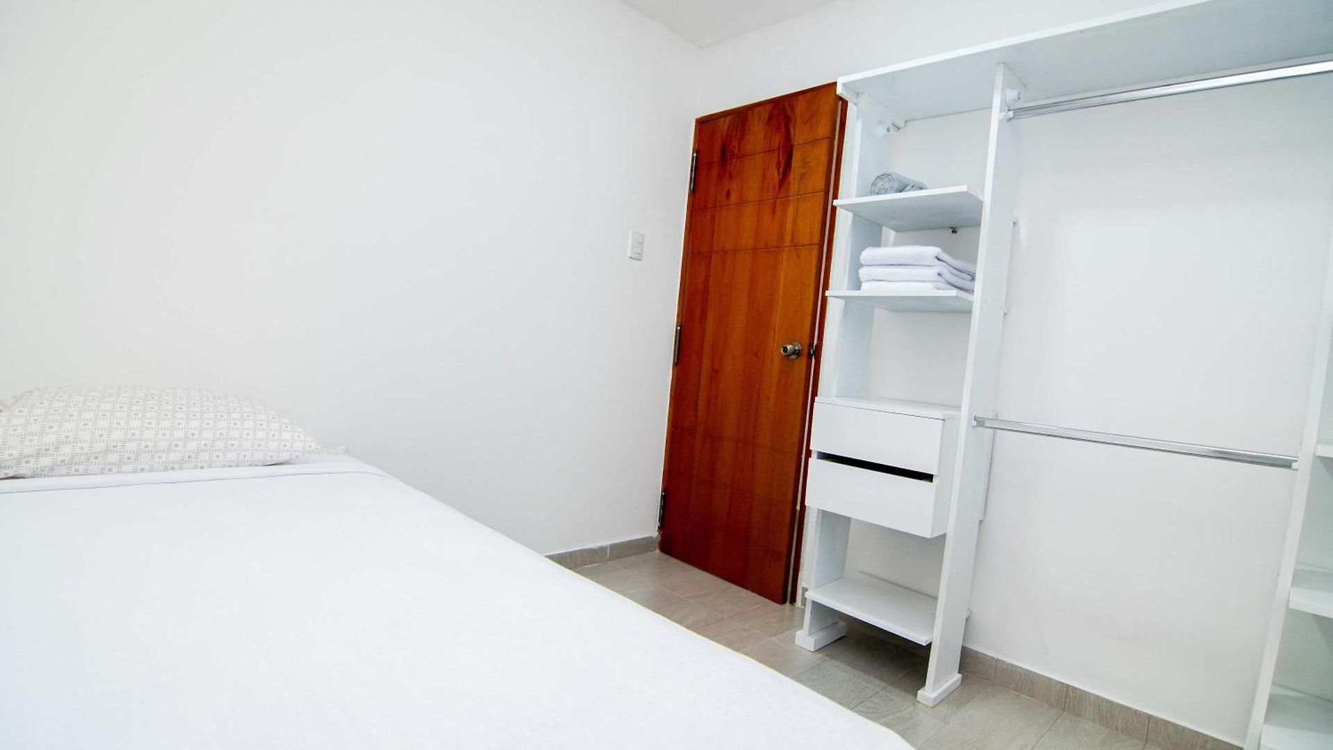 Apartamento Spacious 3br In Castillo Grande Cartagena