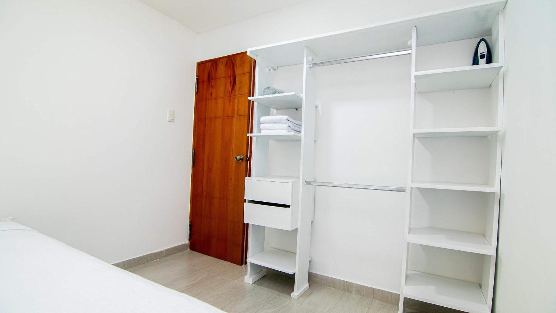 Spacious 3br In Castillo Grande *