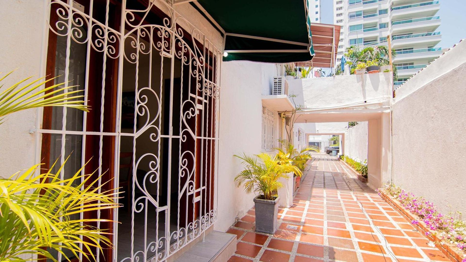 Spacious 3br In Castillo Grande Apartamento