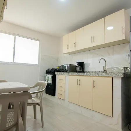 Spacious 3br In Castillo Grande Apartamento *